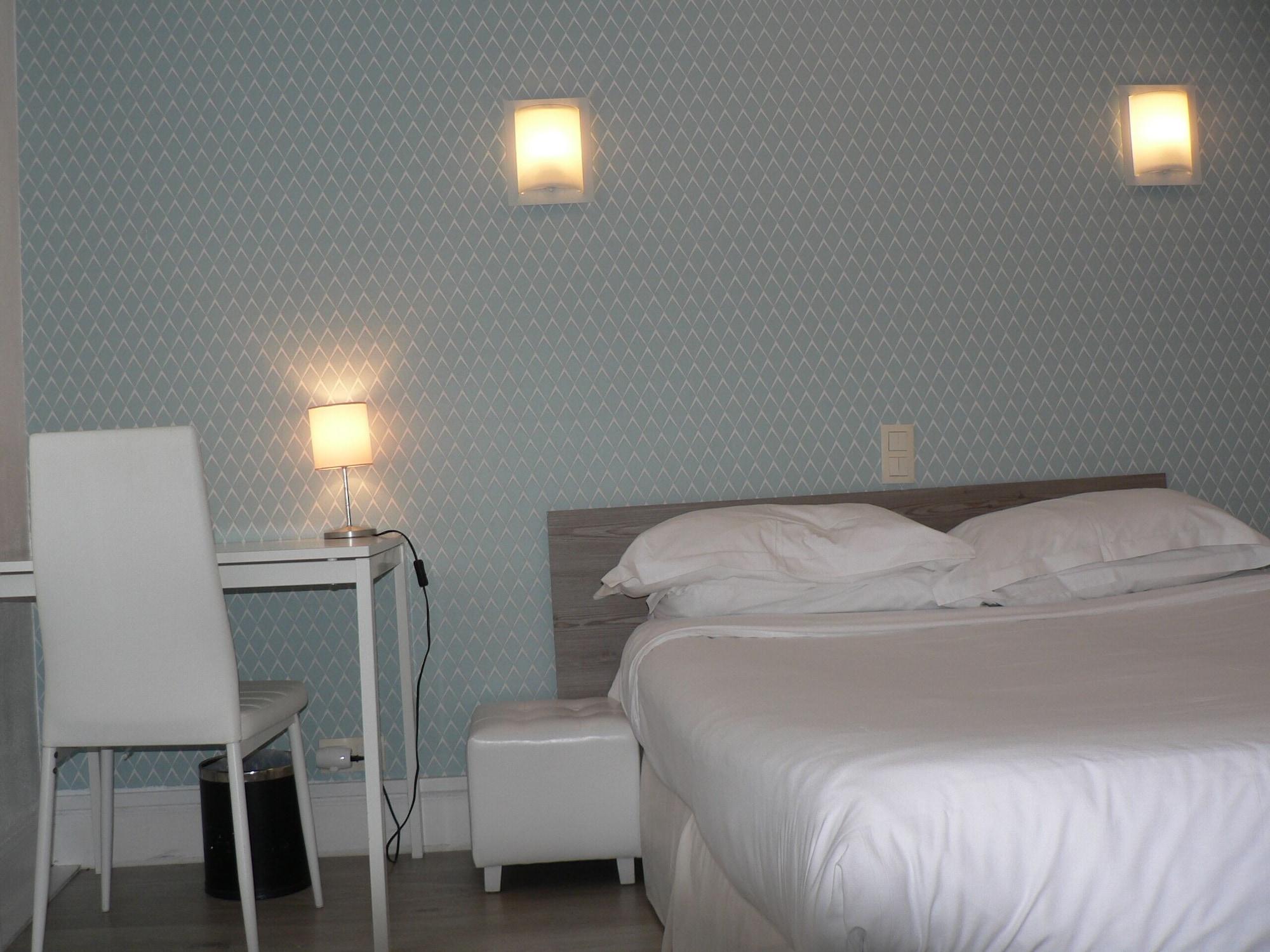 Hotel Les Alizes Biarritz Exterior photo